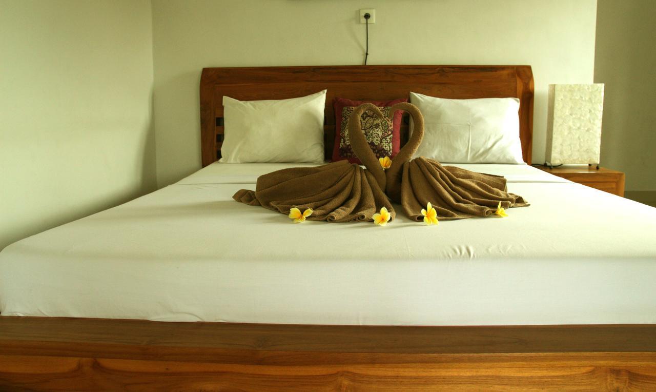 Suryadina Guest House Ubud Exteriör bild