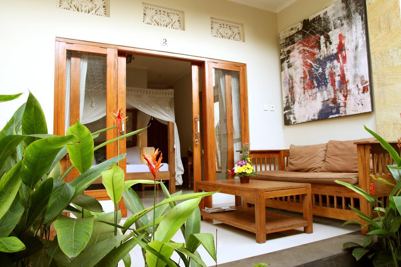Suryadina Guest House Ubud Exteriör bild