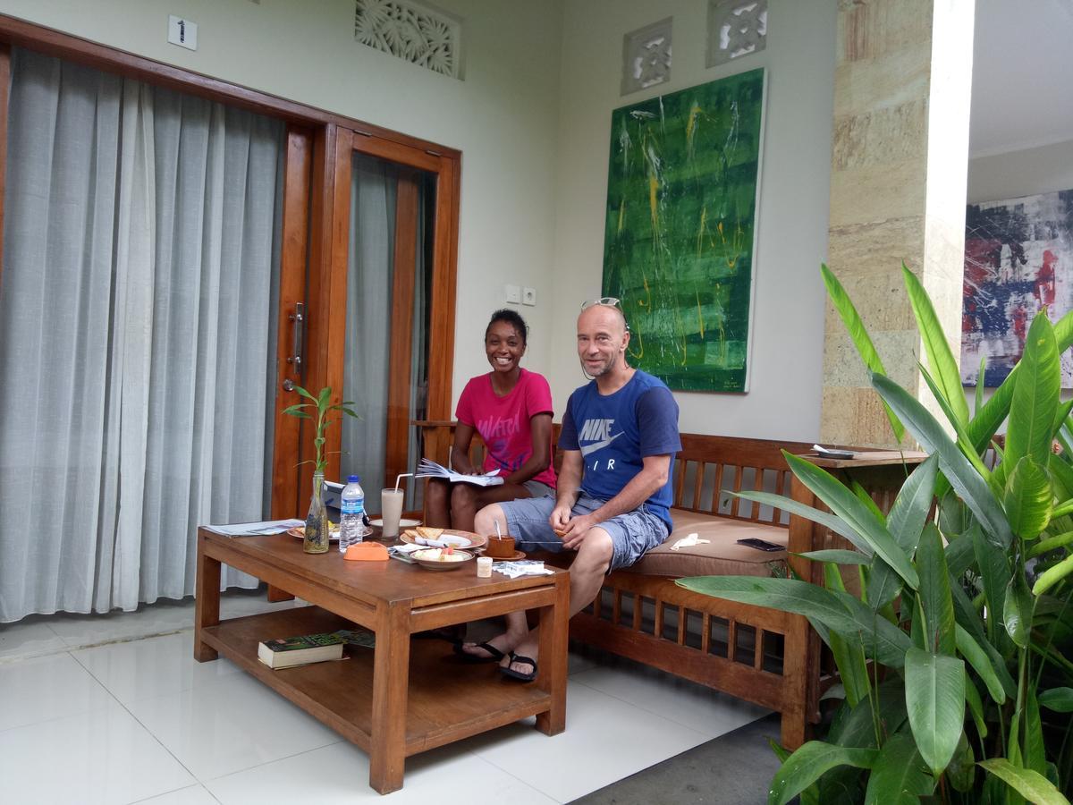 Suryadina Guest House Ubud Exteriör bild