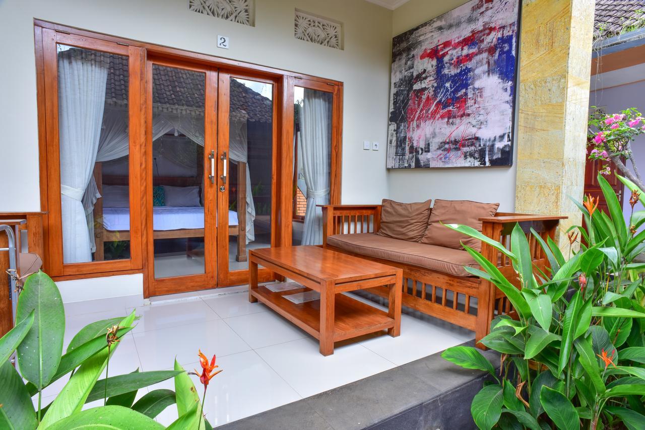 Suryadina Guest House Ubud Exteriör bild