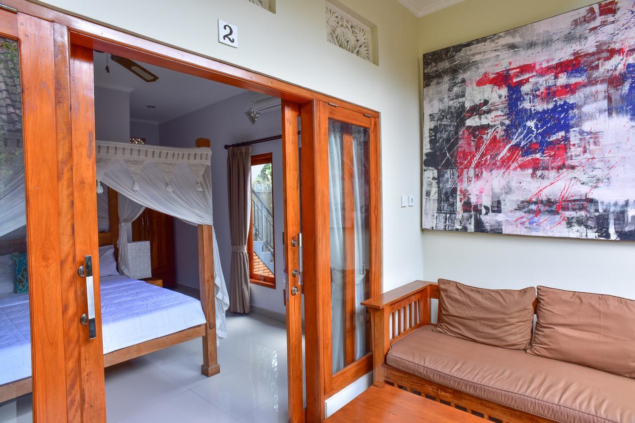 Suryadina Guest House Ubud Exteriör bild