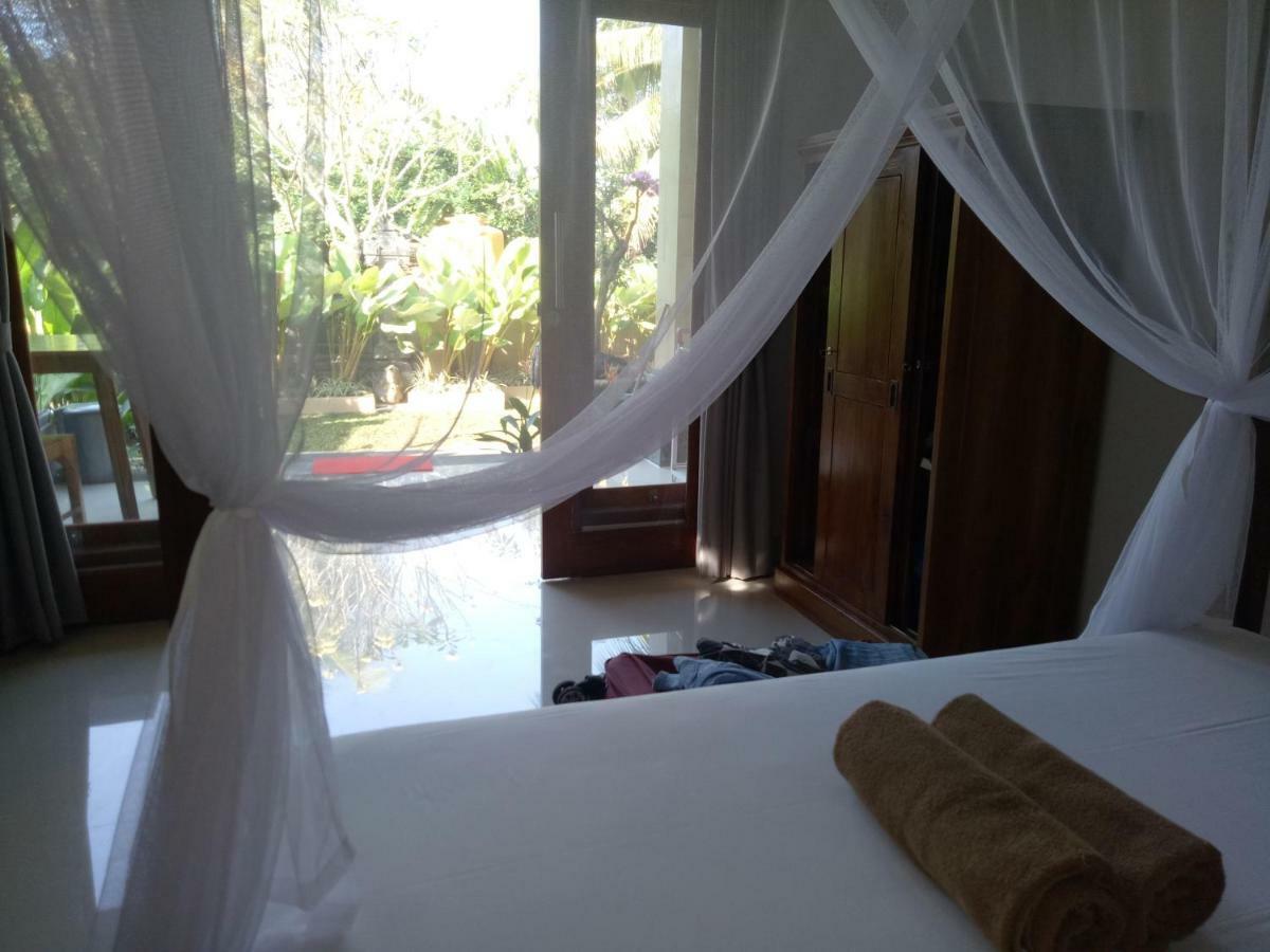 Suryadina Guest House Ubud Exteriör bild